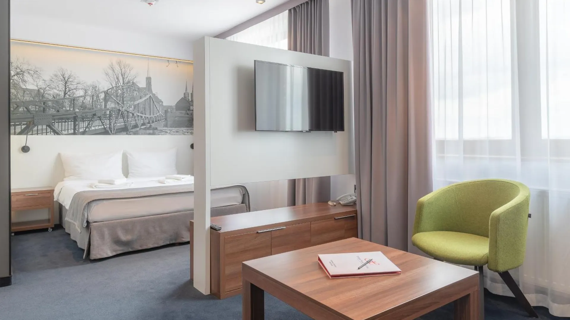 Terminal Hotel Wroclaw 3*,